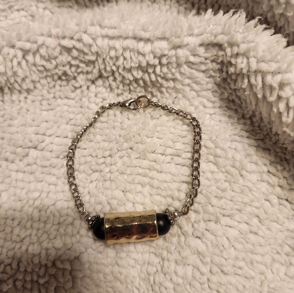 Handmade bracelet - Picture 2 of 2